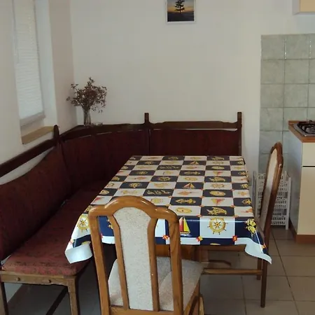 Apartment In With Terrace, Air Conditioning, Wifi